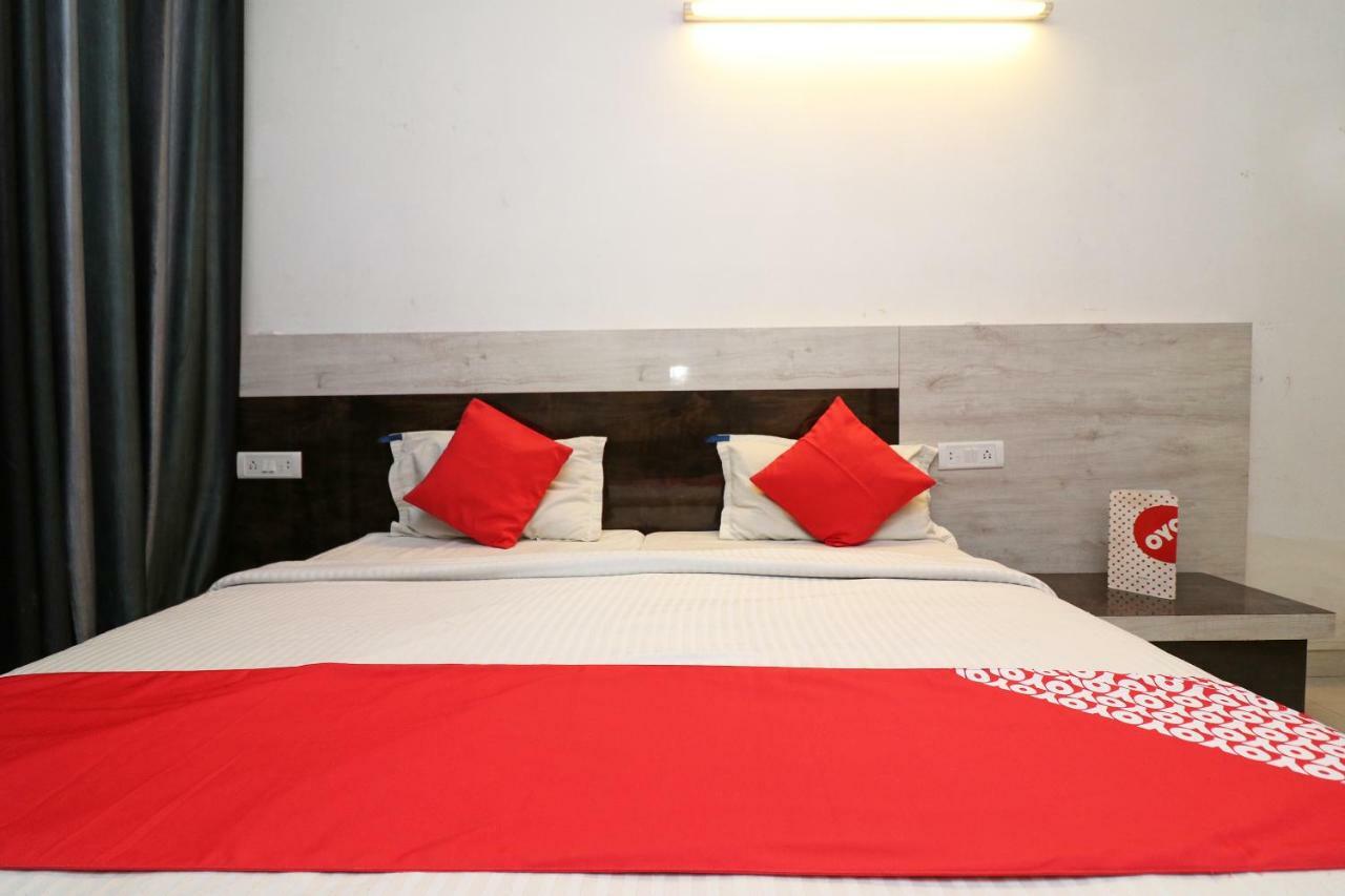 Oyo 8076 Hotel Europe Plaza Lucknow Exterior foto